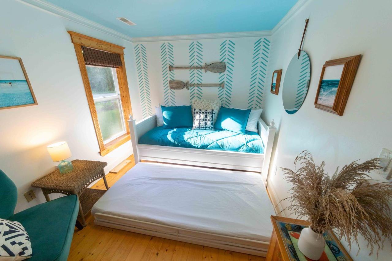 The Charming Glenn Cottage! Walk To Lake Michigan! Fennville Εξωτερικό φωτογραφία